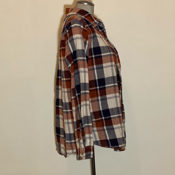 Garage Boyfriend Flannel - Picture 2 of 3